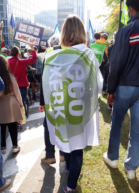 Een delegatie van Ecokerk op de grote Klimaatmars van zondag 10 oktober 2021 in Brussel (foto: Ecokerk).