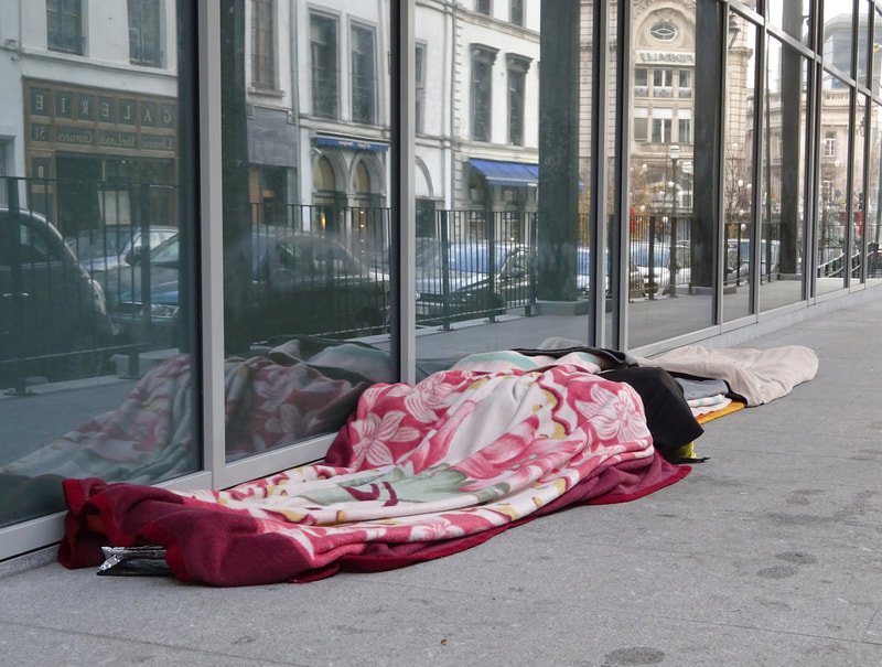 Eén van de tijdelijke slaapplekken van wie dakloos is in Brussel,