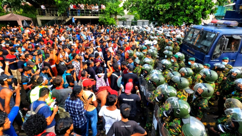 Manifestanten in de hoofdstad Colombo 