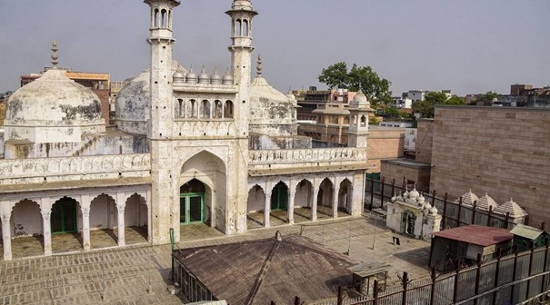 De Gyanvapi-moskee in de Indiase stad Varanasi
