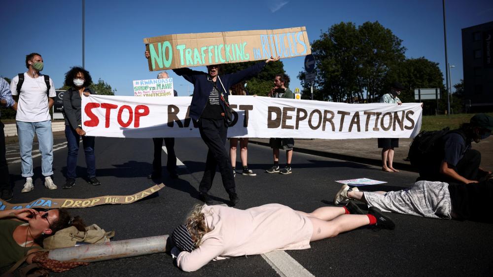 Britse mensenrechtenactivisten protesteren begin juni tegen de geplande deportatie van asielzoekers naar Rwanda