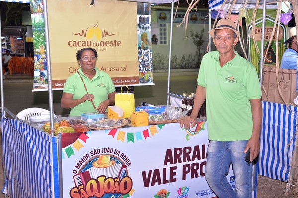 Tijdens de traditionele volksfeesten van O maior São João da Bahia (24-26 juni 2022) in het stadspark van Barreiras konden trotse producenten van de agricultura familiar eindelijk opnieuw uitpakken met hun producten 