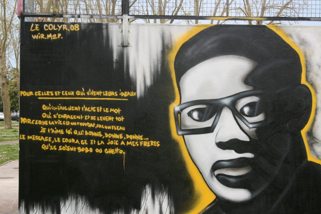 Een muurschildering op een skatepark in een Parijse voorstad brengt hulde aan Aimé Césaire