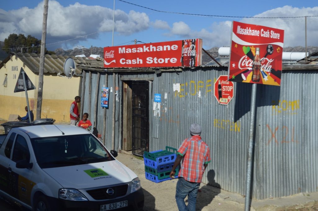 foto van Informele huisvesting in Masakhane township in de buurt van Kaapstad 