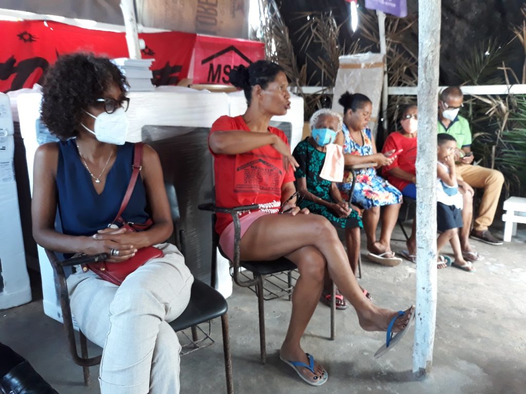 Een bijeenkomst van de beweging van daklozen MSTB in Salvador de Bahia (foto: Luc Vankrunkelsven, mei 2022).
