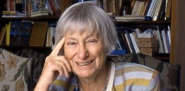 De Duitse protestantse theologe Dorothee Sölle (1929-2003) was populair in de jaren 1980 in kringen van vrouwelijke theologen.
