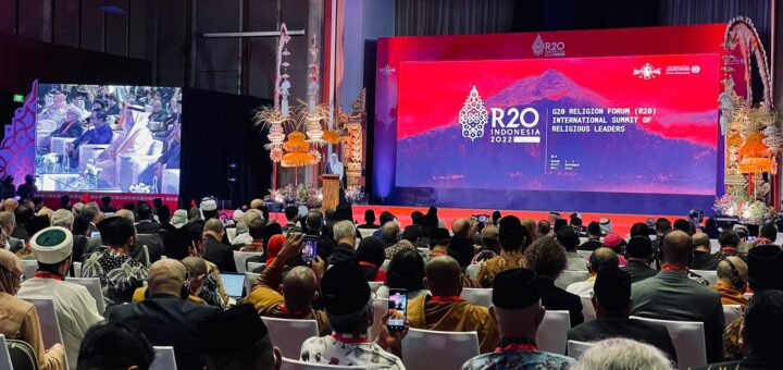 ‘The Religion of Twenty (R20)’ vond begin november 2022 plaats op Bali. Een groots opgezet en merkwaardig initiatief